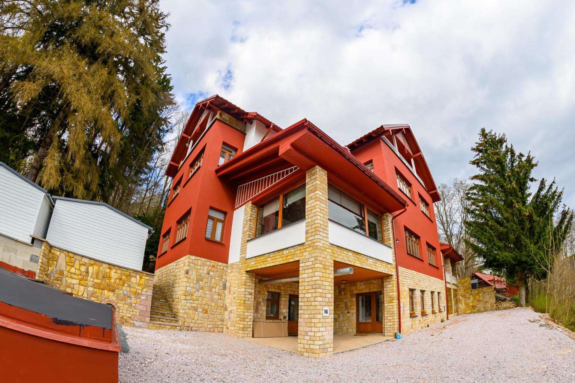 Penzion Zamecek Janske Lazne Exterior photo